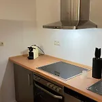 Oase Im Gruenen Hinterhof, Eg, Ruhe, Terrasse, Carport, Free Paytv, Kaffee&tee, Fahrraeder Apartament