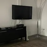 Oase Im Gruenen Hinterhof, Eg, Ruhe, Terrasse, Carport, Free Paytv, Kaffee&tee, Fahrraeder Apartament *
