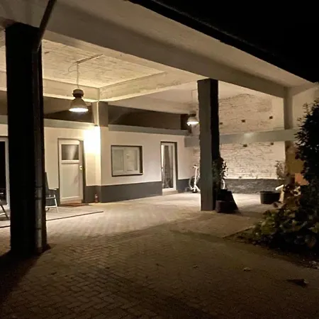 Oase Im Gruenen Hinterhof, Eg, Ruhe, Terrasse, Carport, Free Paytv, Kaffee&tee, Fahrraeder Lägenhet *