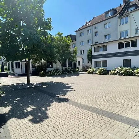 Lägenhet Oase Im Gruenen Hinterhof, Eg, Ruhe, Terrasse, Carport, Free Paytv, Kaffee&tee, Fahrraeder Duisburg