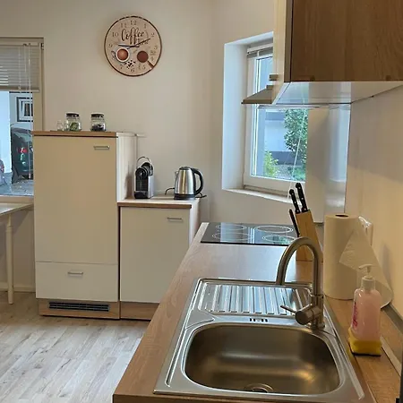 Oase Im Gruenen Hinterhof, Eg, Ruhe, Terrasse, Carport, Free Paytv, Kaffee&tee, Fahrraeder Lägenhet *