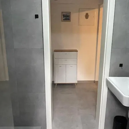 Oase Im Gruenen Hinterhof, Eg, Ruhe, Terrasse, Carport, Free Paytv, Kaffee&tee, Fahrraeder Lägenhet Duisburg