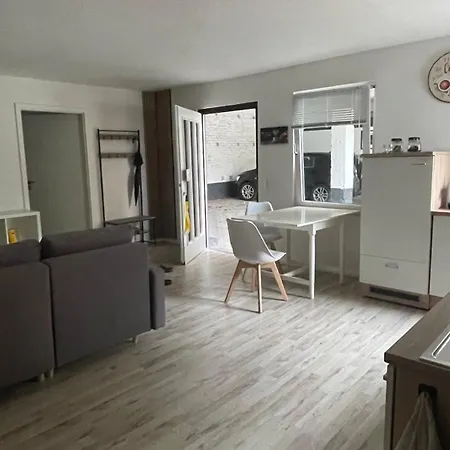 Oase Im Gruenen Hinterhof, Eg, Ruhe, Terrasse, Carport, Free Paytv, Kaffee&tee, Fahrraeder Lägenhet *