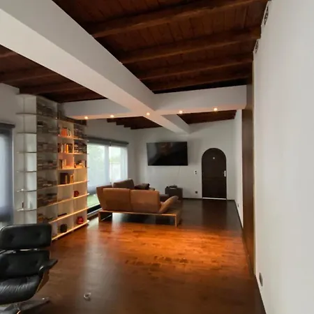 Oase Im Gruenen Hinterhof, Eg, Ruhe, Terrasse, Carport, Free Paytv, Kaffee&tee, Fahrraeder *