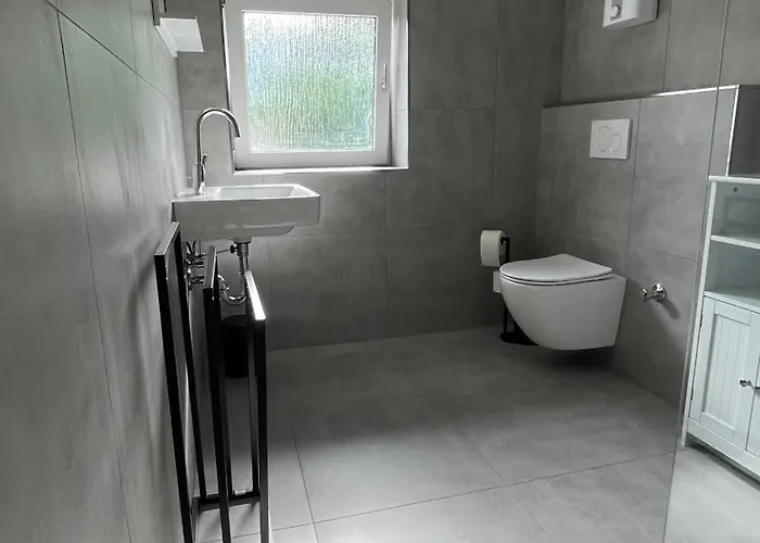 Oase Im Gruenen Hinterhof, Eg, Ruhe, Terrasse, Carport, Free Paytv, Kaffee&tee, Fahrraeder Duisburg