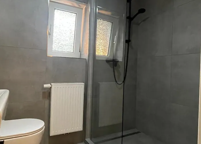 Apartman Oase Im Gruenen Hinterhof, Eg, Ruhe, Terrasse, Carport, Free Paytv, Kaffee&tee, Fahrraeder